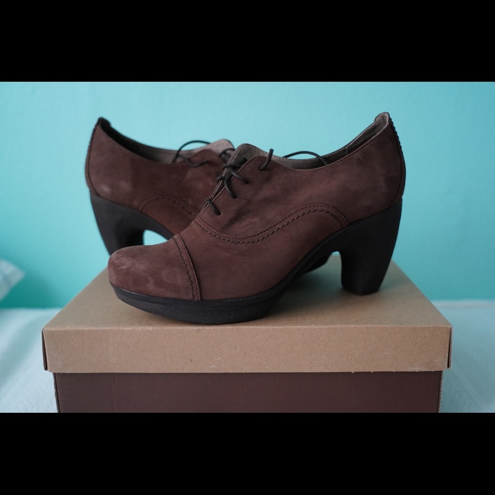 Brand New Eric Michal Melissa Brown Bootie